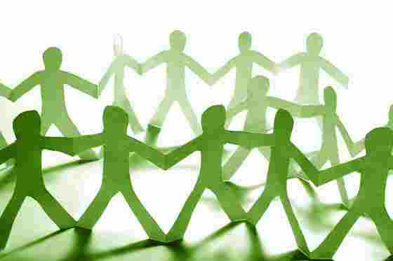 Personen im Kreis Scherenschnitt