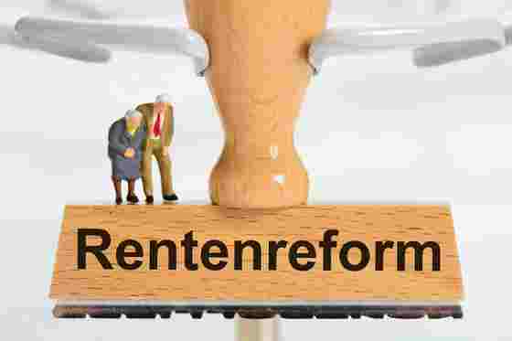 Stempel mit Aufschrift Rentenreform