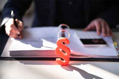 Mappe mit Paragraph Symbol